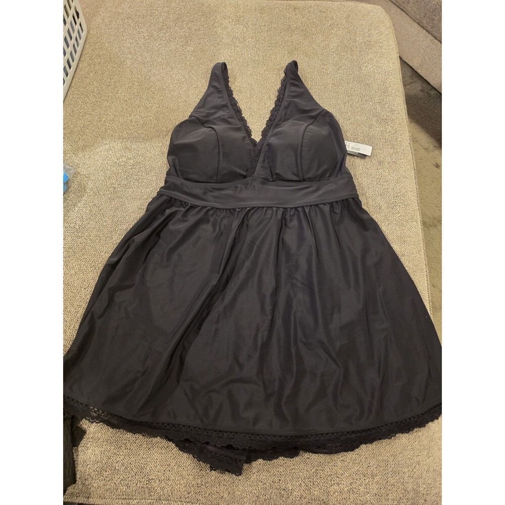 New Womens Black Torrid Wireless Swim Dress Lace V-Neck Swimsuit Plus Size 4 NWT